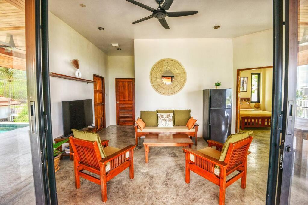 Tropical Villa Тау Экстерьер фото